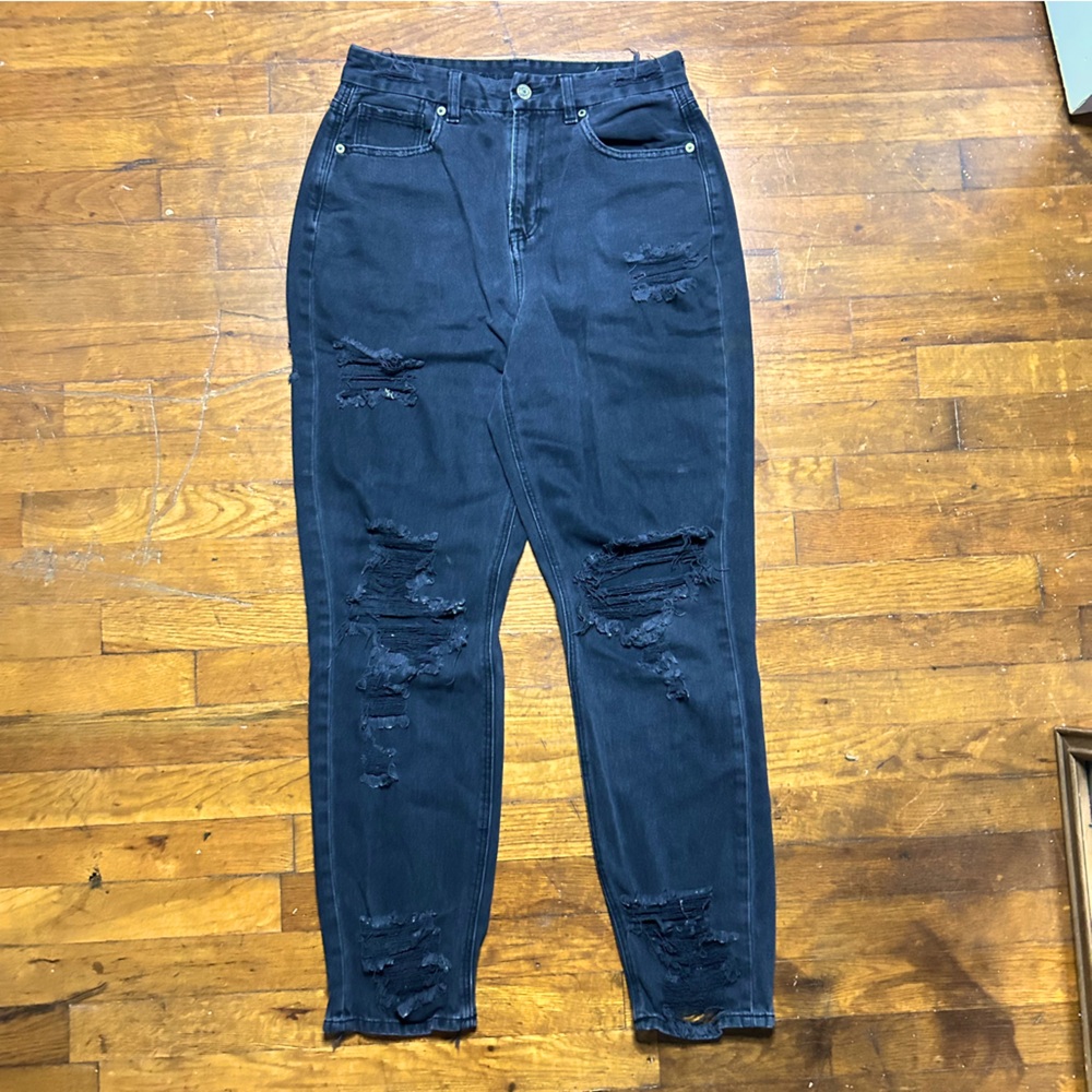 American Eagle Black Distressed Curvy Mom Jeans- Size 8 XLong- High Rise